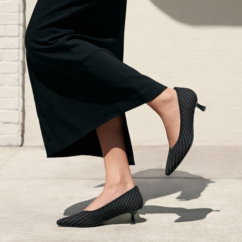 VIVAIA Black‎ Scarlett Pointed Toe Kitten Heel Pumps Sustainable Comfort Shoes